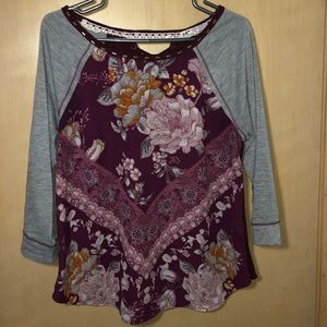 Floral mid sleeve shirt